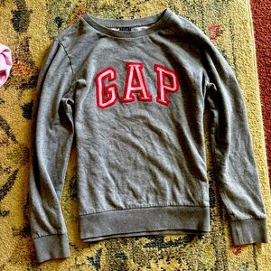 GAP Sweatshirt